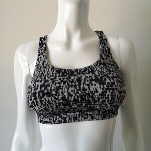 NWT LULULEMON UGIG Black Grey Luxtreme Fabric B/C Cup All Sport Energy Bra 6